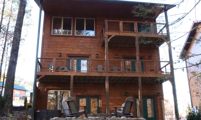 Gatlinburg Cabin | Action packed, spacious cabin, dedicated theater room near downtown Gatlinburg
