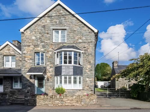 Llanbedr House | Acw House