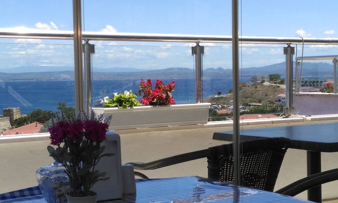 Bozcaada Bed & Breakfast | Adali Pansiyon