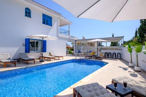 Pegeia Villa | Adamante Luxury Villa by Nomads