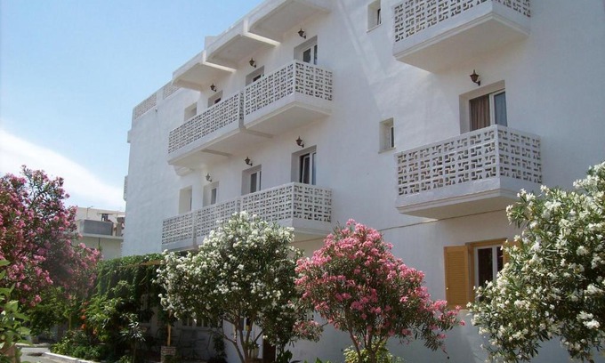 Ireon Hotel | Adamantia