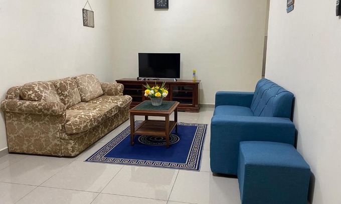 Bukit Rambai Ski Chalet | Adams Family Homestay