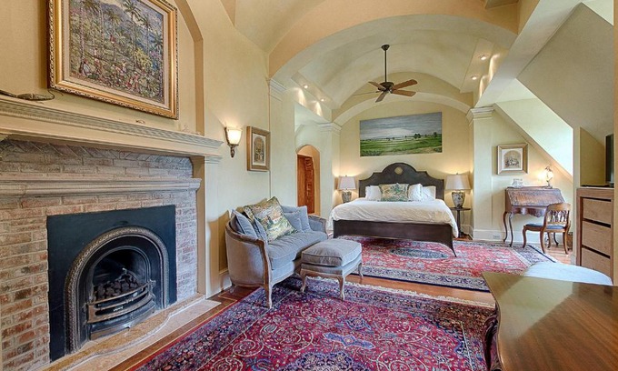 Newfane Bed & Breakfast | Adams Hill House King Master Suite 2 Bedrooms