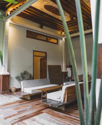 Banyuwangi House | Adara Homestay