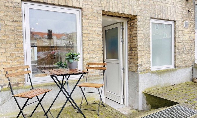 Aalborg Apartment | aday - Charming Studio close to the Football Stadium
