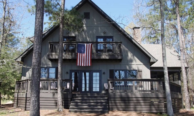 Little Kowaliga House | Addie’s Place on Beautiful Lake Martin in Real Island Area