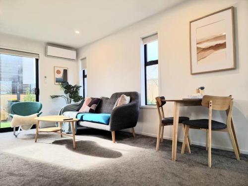 Addington House | Addington Townhouse 7 mins walk to Arena