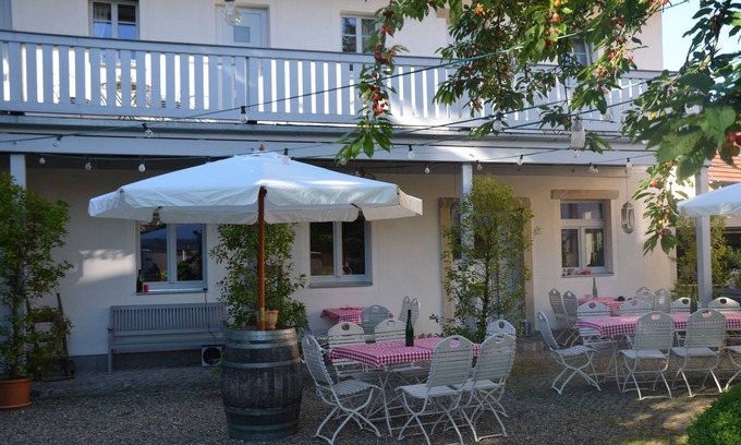 Zschieren Apartment | adele 2 holiday apartment and pension on the Elberadweg