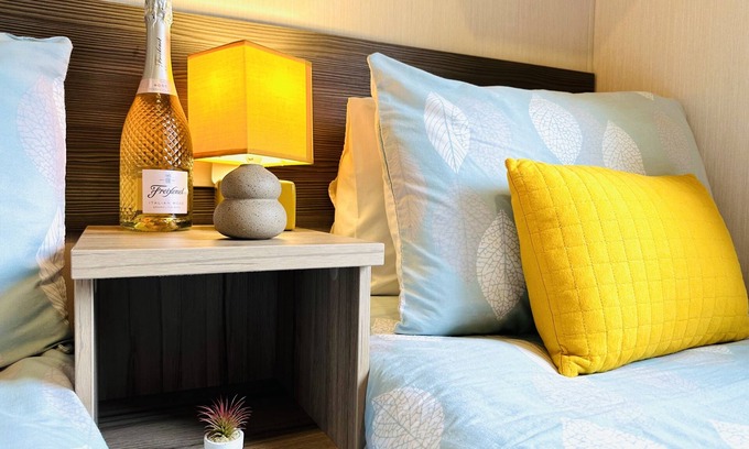 Cayton Bay House | Adelfas Modern Caravan, Cayton Bay
