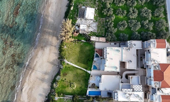 Kalyves Apartment | Adelphes Beachfront Apartment