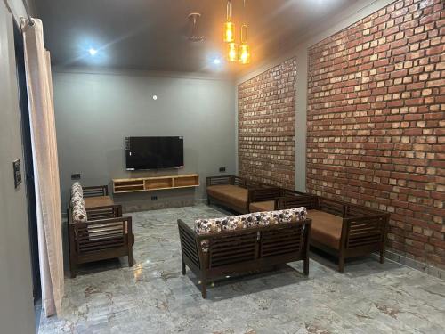 Sona Nadi Range Hotel | ADG Corbett Villa