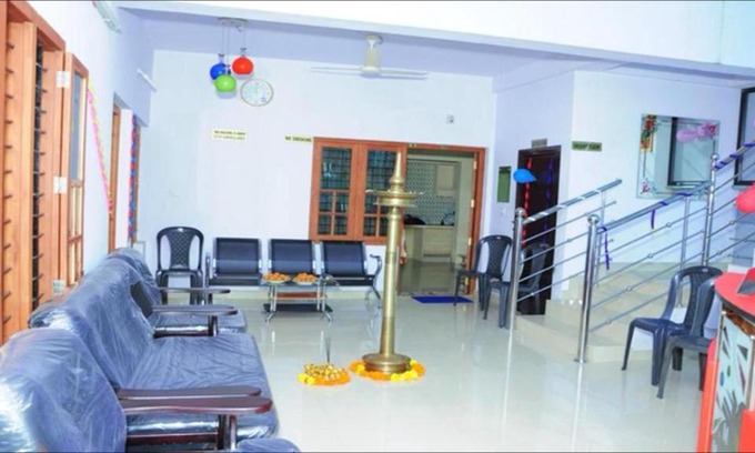Guruvayur House | Adhithya Tourist Home