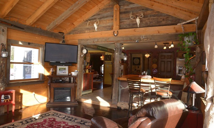 Keeseville Other | Adirondack Mountain View*unique Exquisite Farmhouse 6 person Hot Tub