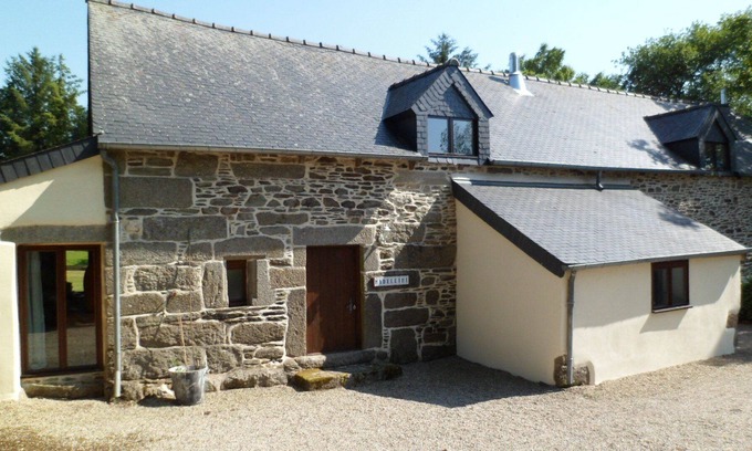 Saint-Nicolas-du-Pelem House | Adjoining houses with heated pool, WIFI, child friendly