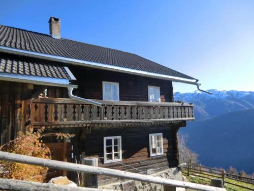 Stall House | Adlerhütte