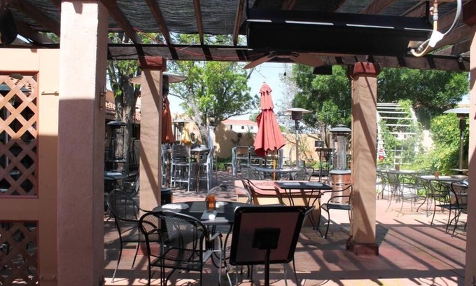 Lakewood Hotel | Adobe Rose Inn