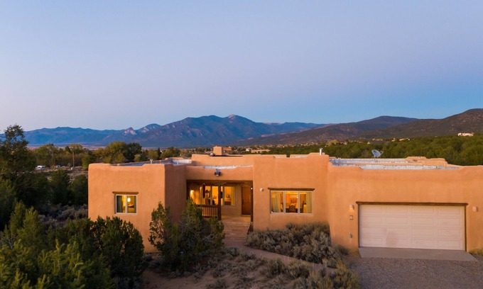 Taos House | Adobe Villa with 360º Views and entrance to Carson National Forest.
