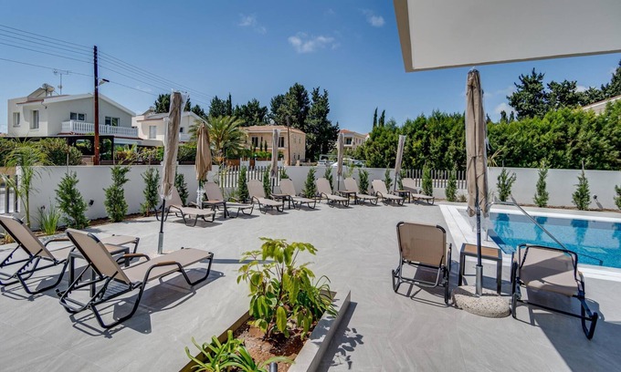 Universal Apartment | Adolina Two Bedroom Apartment 101