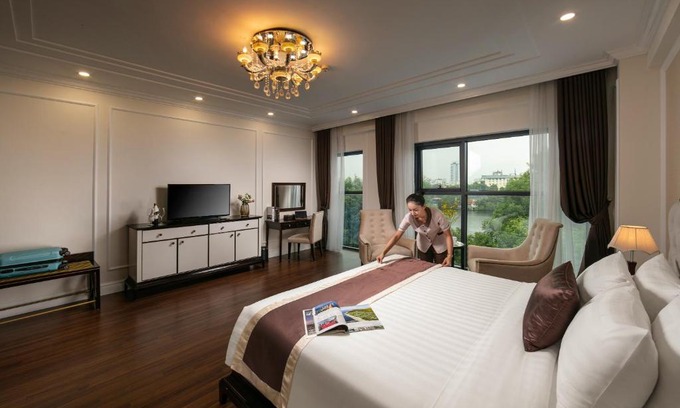 Hai Ba Trung Hotel | Adonis Hotel