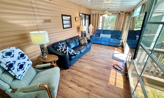 Hutchinson Island South House | Adorable 1 Bedroom 1 Bath Beach Bungalow just steps from the ocean! Fully equipped open kitchen.