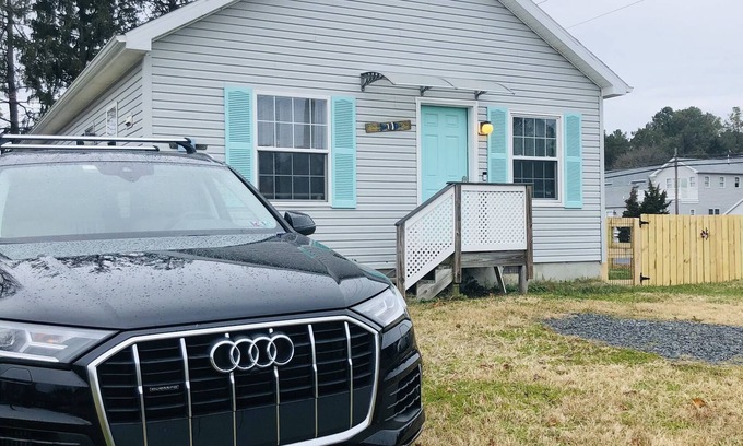 Ann Acres House | Adorable 4 bedroom beach home, 2 blocks from award winning Dewey beach