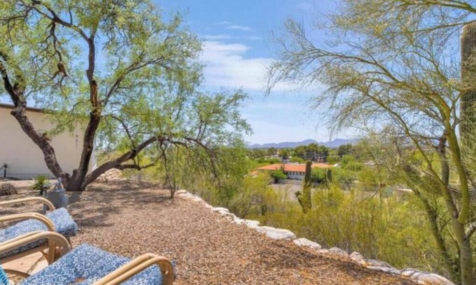 Tucson Cottage | Adorable Casita in the Tucson Foothills - VIEWS VIEWS VIEWS