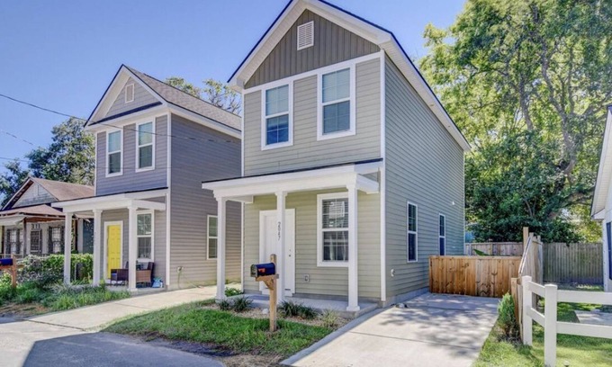 North Charleston House | Adorable Cozy & Private Home in Charleston