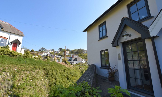Aberdovey Cottage | Adorable, Homely 4 Bedroom Peaceful Cottage Only Minutes Walks To Beach