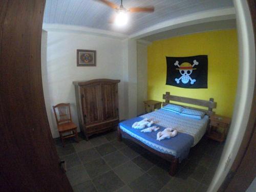 Tesouro da Colina House | Adorable large house with pool, grill, and view