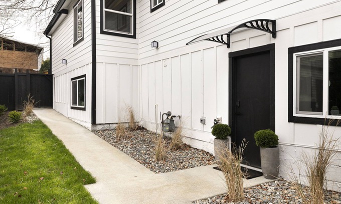 Madrona Apartment | Adorable Madrona 1bd/1bath