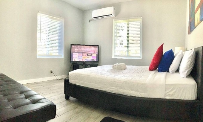 Little Havana Apartment | Adorable Studio Apt in the Heart of Miami Calle 8! #6