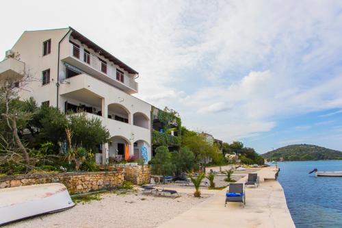 Dubrava Apartment | Adria Maja apartmani Luka Dubrava