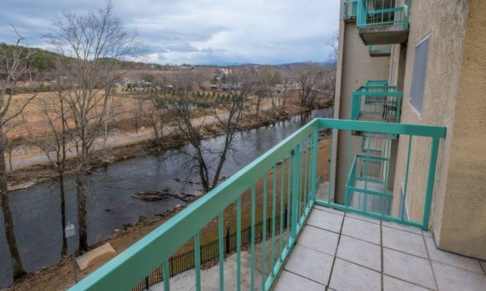 Pigeon Forge Condo | Adventure Awaits - Walk to Pigeon Forge attractions & relax in your condo!