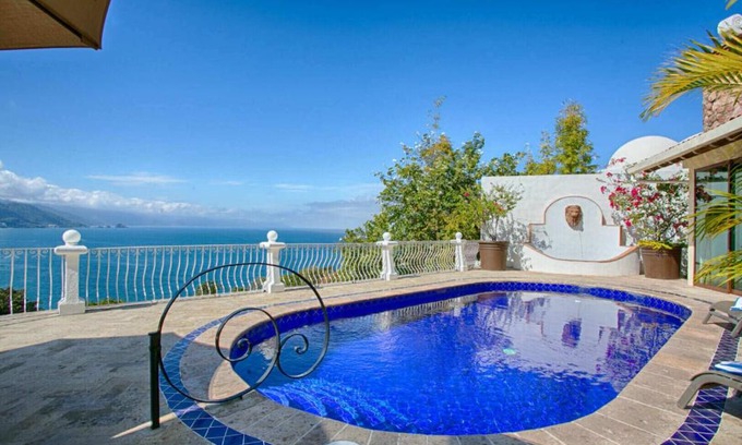 Conchas Chinas House | Adventure House Conchas Chinas