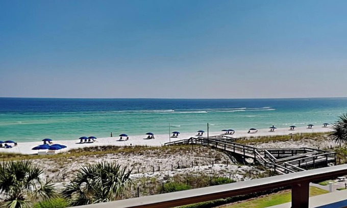 Holiday Isle Condo | Aegean #332 - Gulf-Front Views, Relaxing Amenities