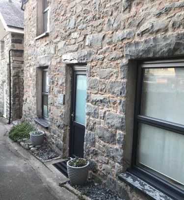 Barmouth House | Aelfor Cozy Cottage