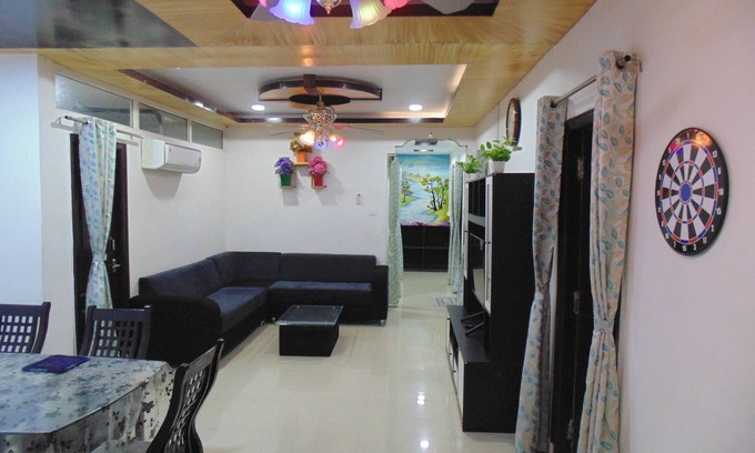 Toli Chowki Apartment | Affluent 3Bhk furnished apartment at HS Royal