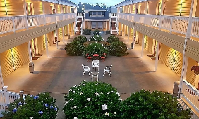 Enumclaw House | Affordability Meets Comfort at GuestHouse Enumclaw! Free Onsite Parking