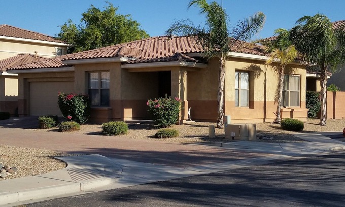 Palm Valley House | Affordable, 2 Bedroom House family friendly in the Palm Valley gated community.