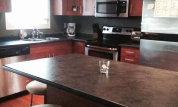 Niagara Falls House | Affordable Cozy Home in Niagara Falls (Canada)