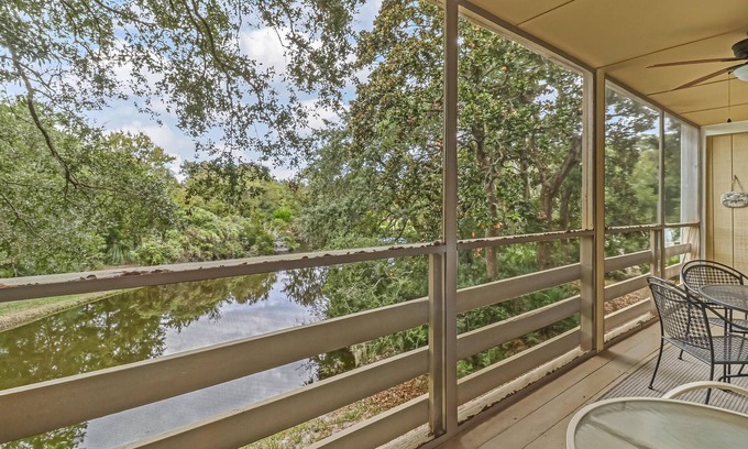 Fernandina Beach Condo | Affordable Elegance at Amelia Landings: Owner Managed and Maintained!
