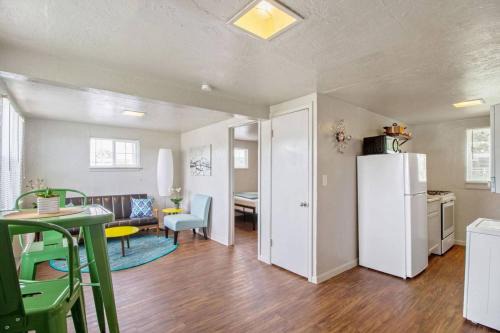 Asian District Apartment | Affordable for long stay great for travel workers