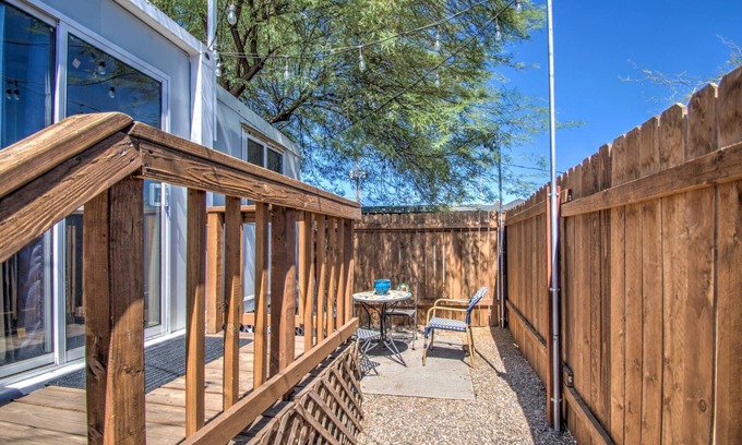 Garfield House | Affordable! Tiny Home | Walk to Downtown Phoenix | Free Parking | Convention Center Nearby