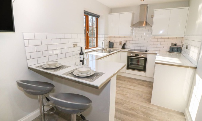 Llanrug Cottage | Afon Rhos Bach