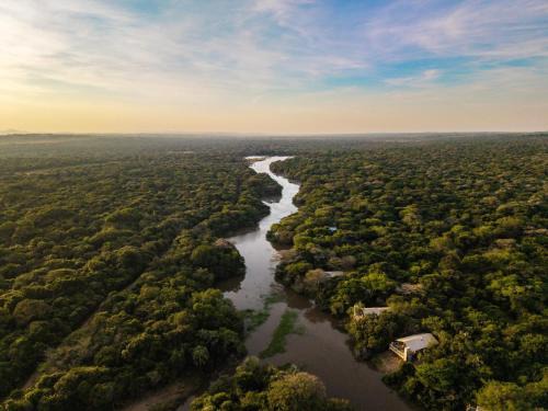 Hluhluwe Cabin | AfriCamps at Bonamanzi Game Reserve