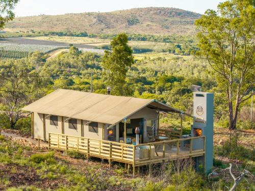Rustenburg Cabin | AfriCamps at Milorho