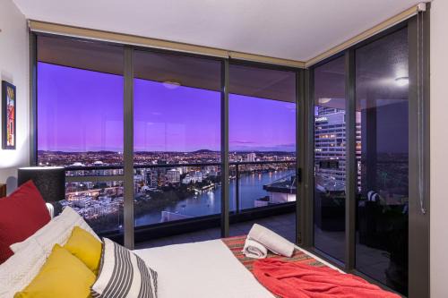Brisbane Central Business District Apartment | African Escape on Level 38 - Balcony with Views