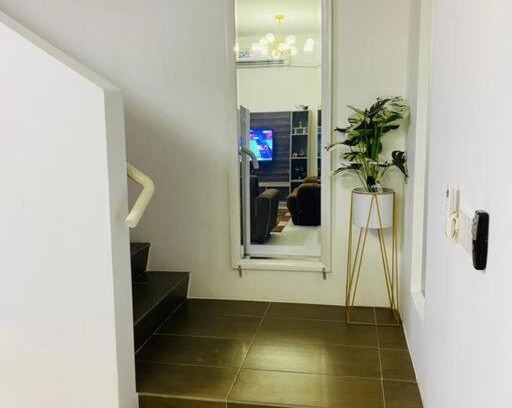 Kuala Langat District House | Afrinas Islamic Homestay Banting
