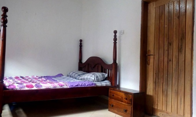 Fort Portal House | Afro Homestay is one of its kind with a cultural touching experince.
