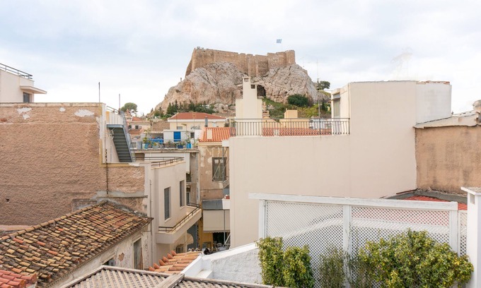 Plaka House | Afrodite's Mansion in Plaka by JJ Hospitality